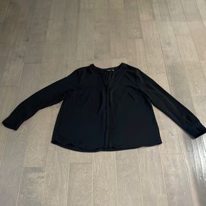 Nice dressy Black blouse size XL by APT. 9